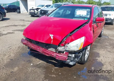 2005 Honda Accord 2.4 Ex from USA, damaged, VIN 1HGCM56815A020031